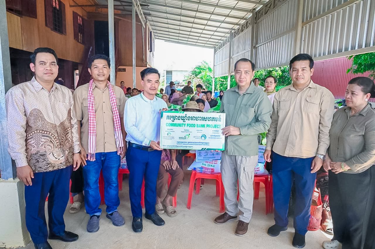 Emaan Foundation Cambodia Distributes Food Packages Under "Community Food Bank Project" to Needy Families in Chhloung District, Kratie Province